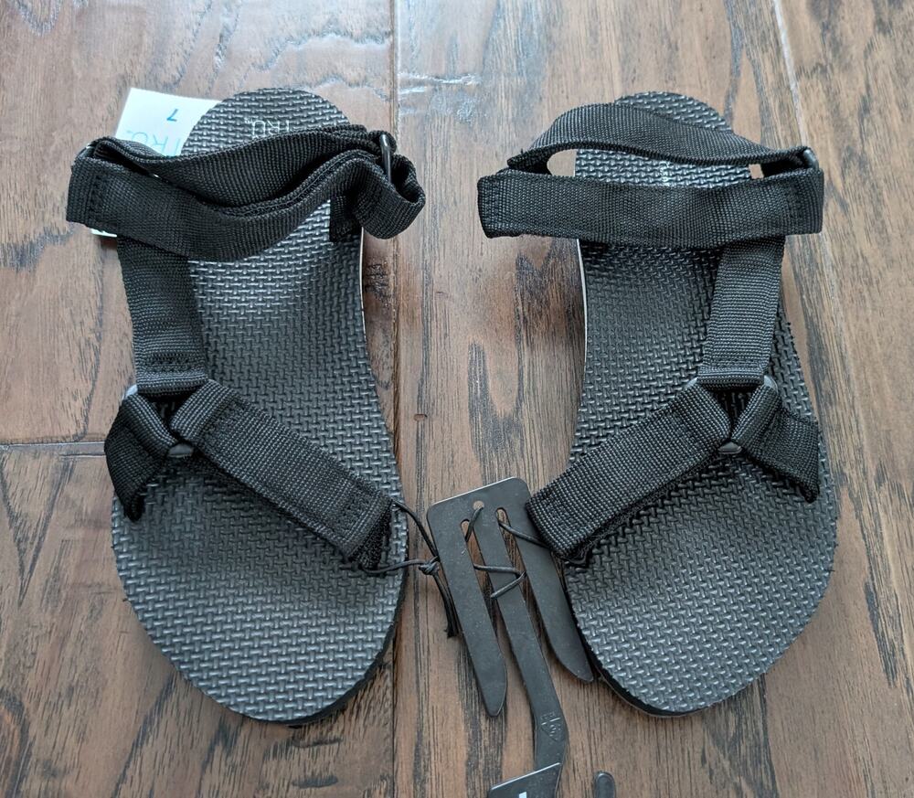 Time and Tru Strappy Black Sandals NEW!